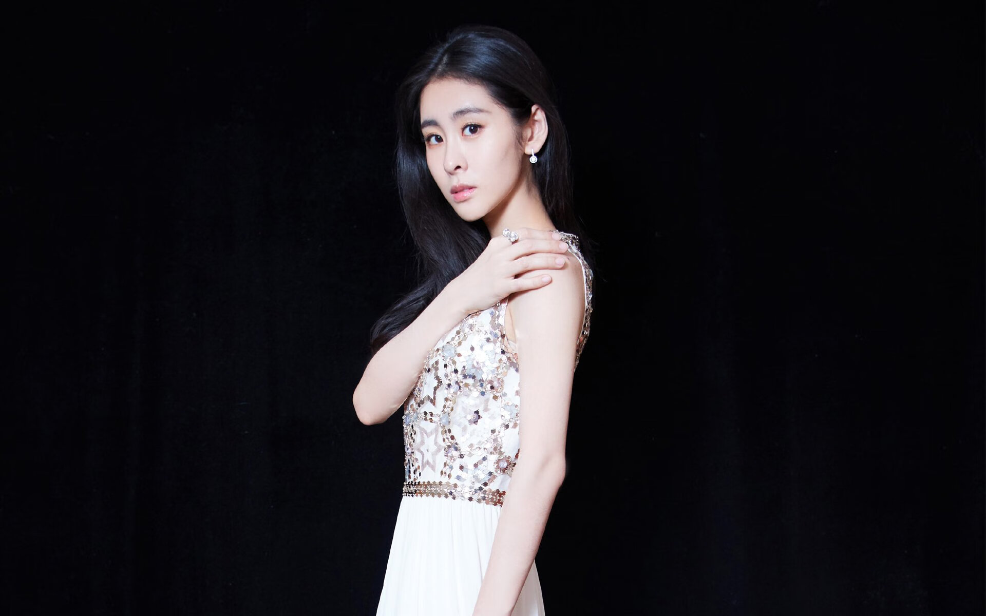 开云官方网-中国女篮主教练强调团队合作 精准执行战术，中国女篮主教练是谁