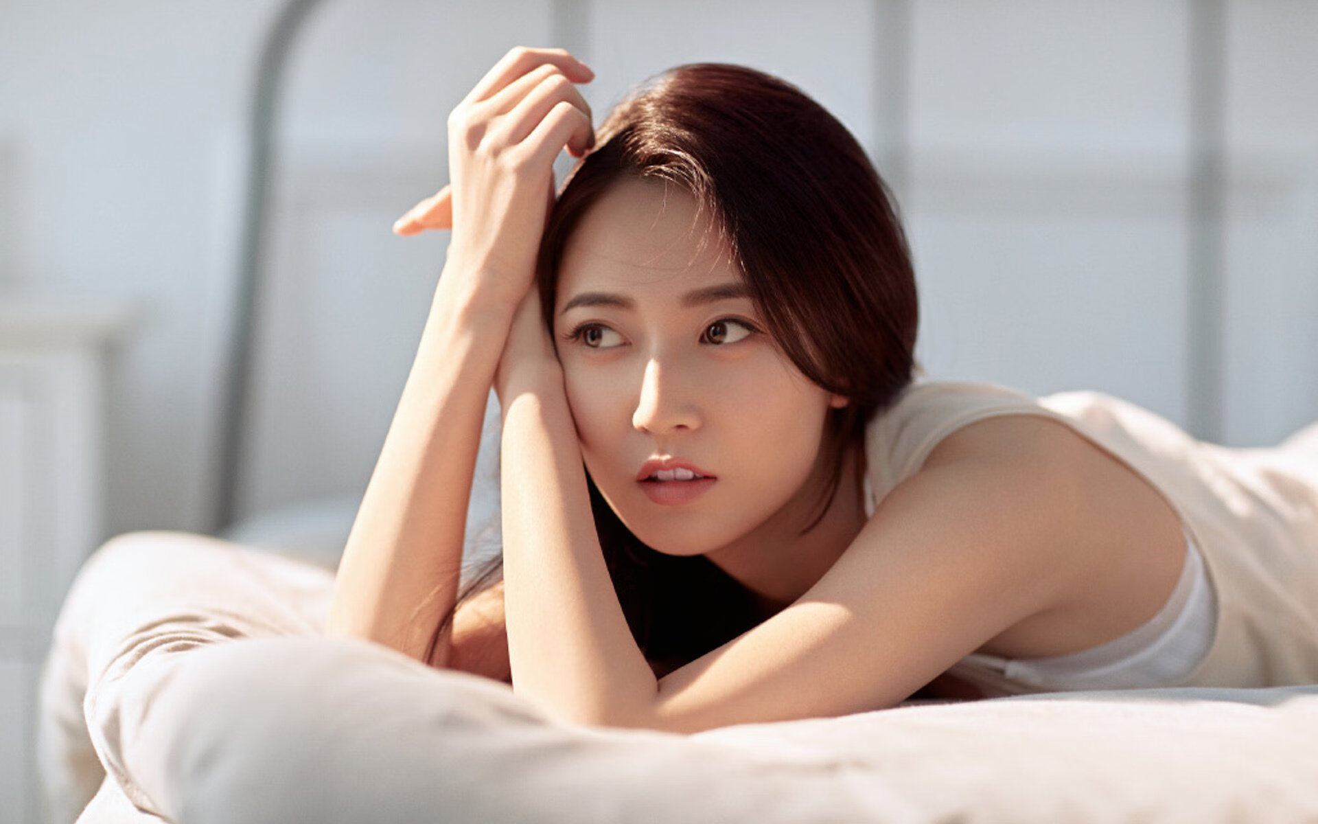 开云官网-球星联名潮流篮球与时尚融合，球星联名的球鞋的牌子的图片