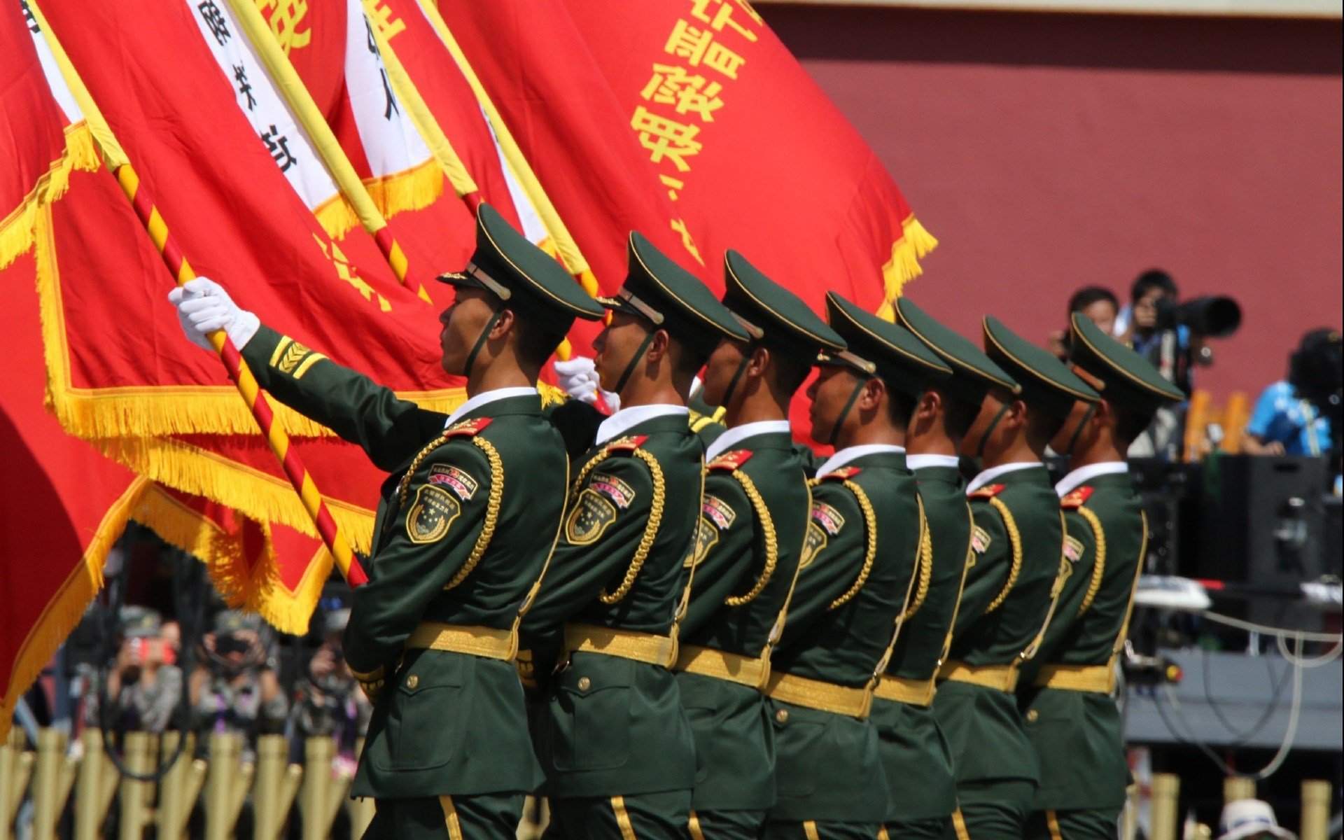 开云体育app下载-王楚钦比赛中三次擦边球打出胜势，王楚钦打球视频